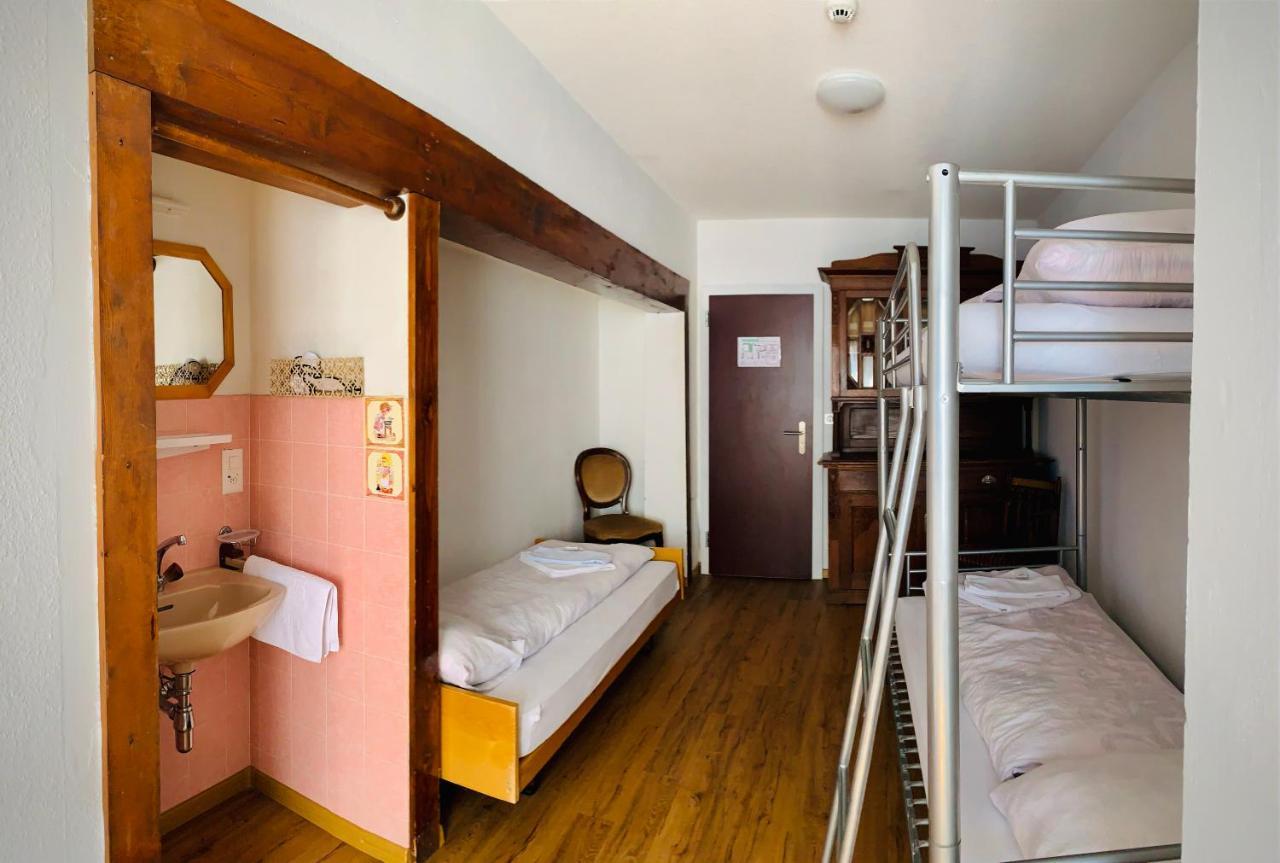 Weisses Roessli Otel Leukerbad Dış mekan fotoğraf