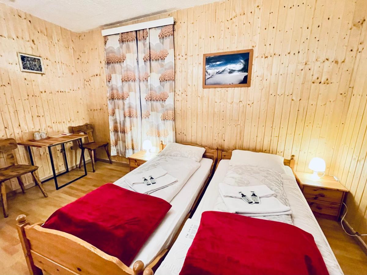 Weisses Roessli Otel Leukerbad Dış mekan fotoğraf