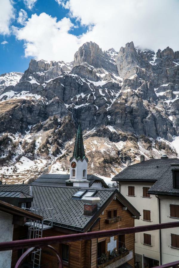Weisses Roessli Otel Leukerbad Dış mekan fotoğraf