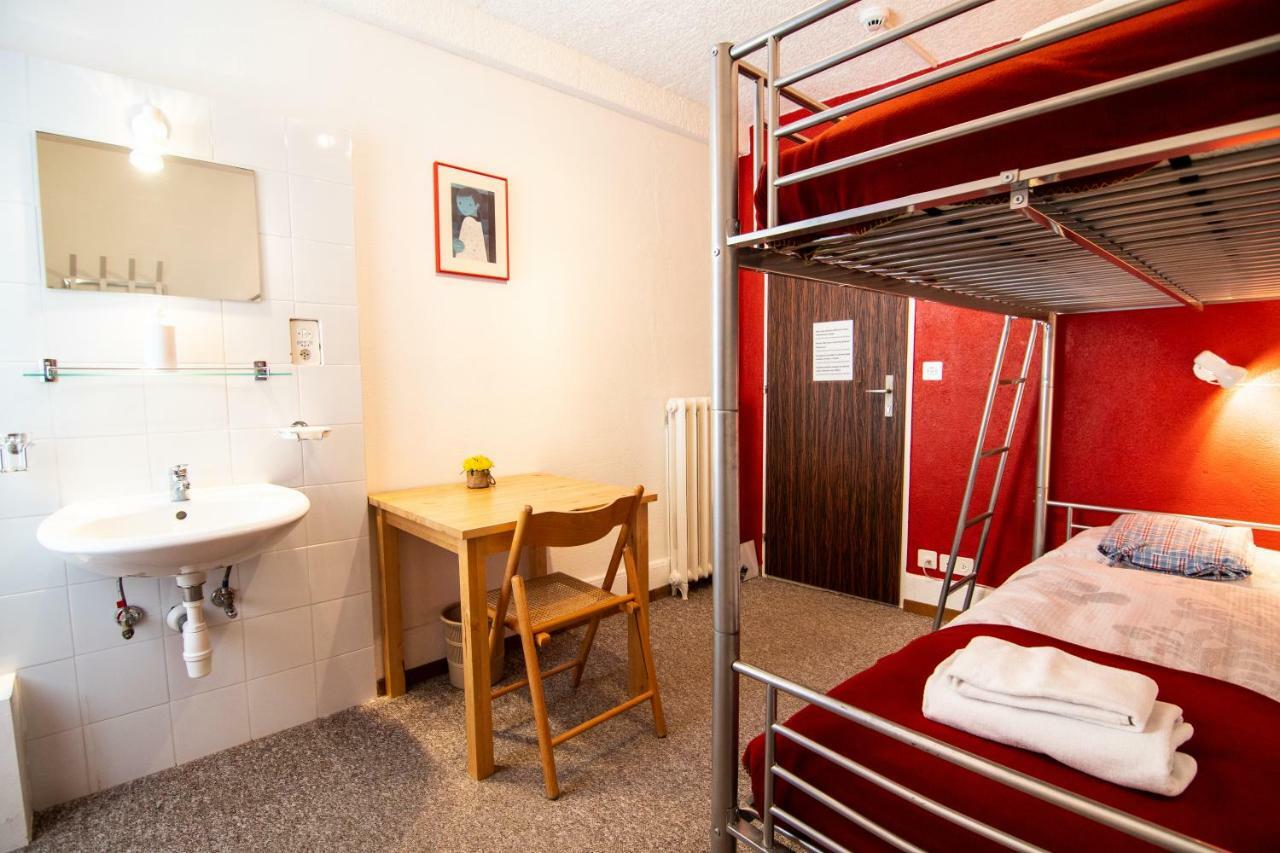 Weisses Roessli Otel Leukerbad Dış mekan fotoğraf